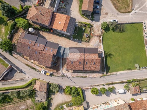 casa indipendente in vendita ad Affi