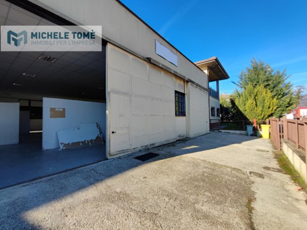 locale commerciale in vendita ad Affi