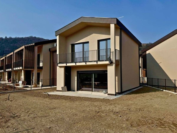 casa indipendente in vendita ad Affi