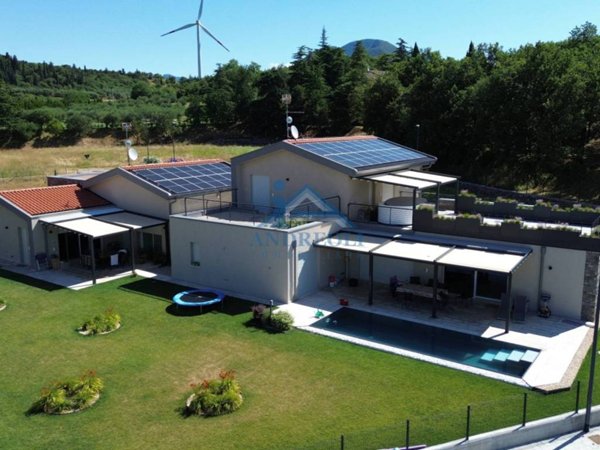 casa indipendente in vendita ad Affi