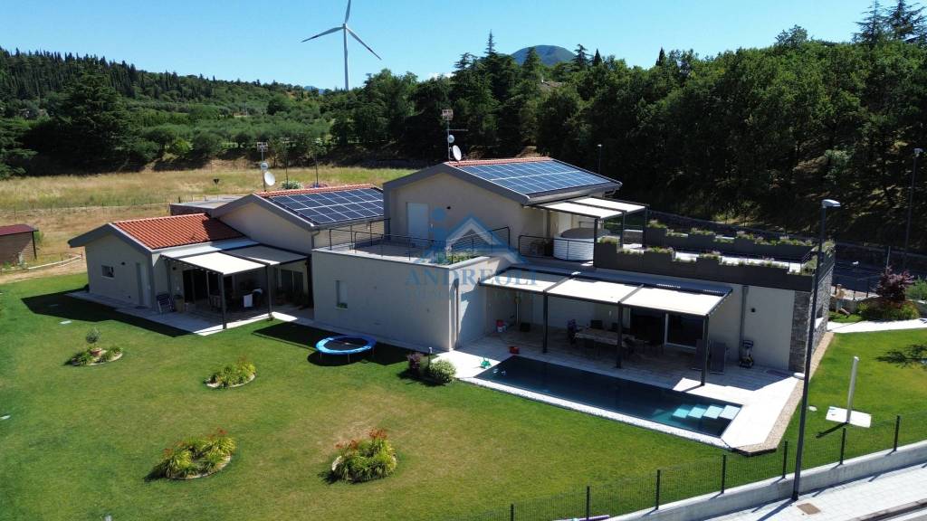 casa indipendente in vendita ad Affi