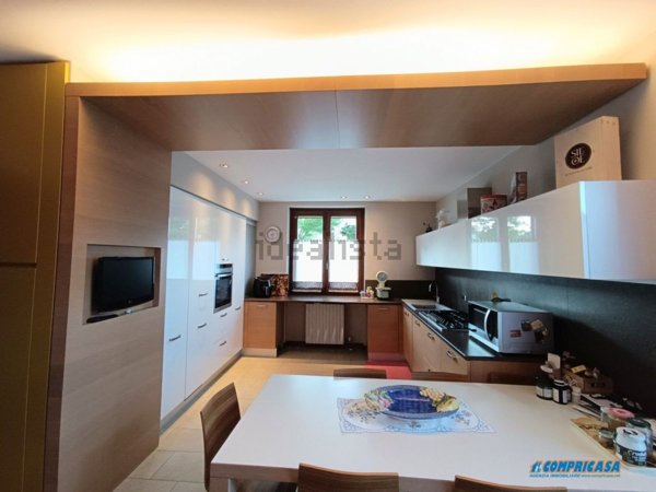 casa indipendente in vendita ad Affi