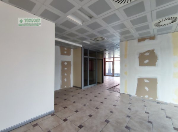 ufficio in vendita ad Affi