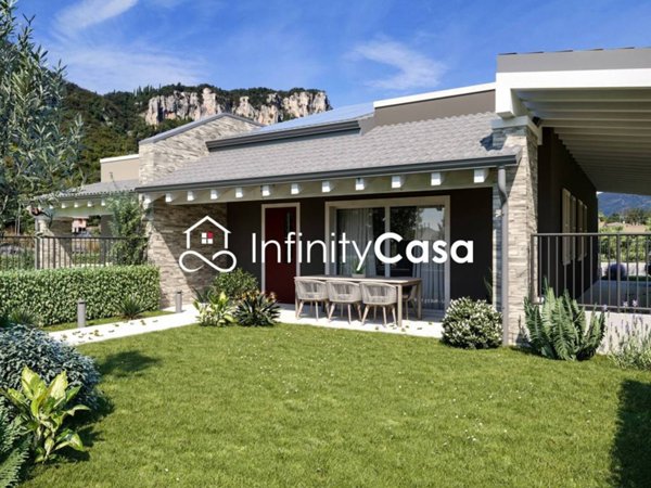 casa indipendente in vendita ad Affi
