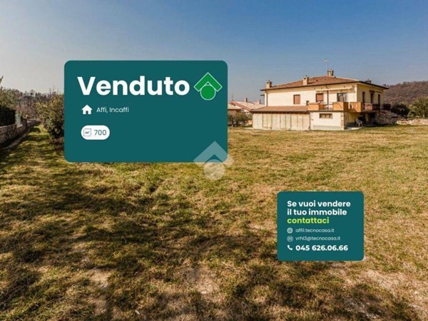 bifamiliare in vendita ad Affi in zona Incaffi
