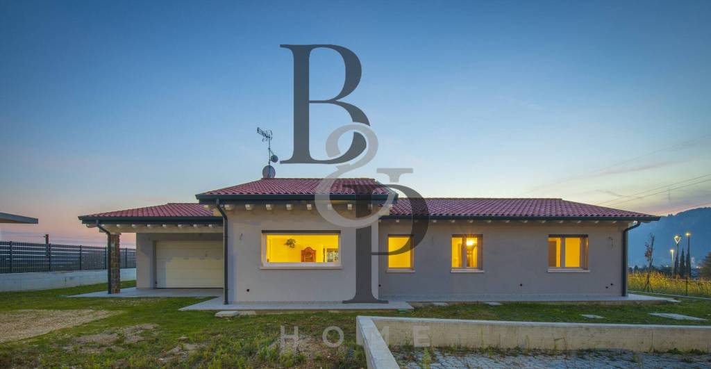 casa indipendente in vendita ad Affi