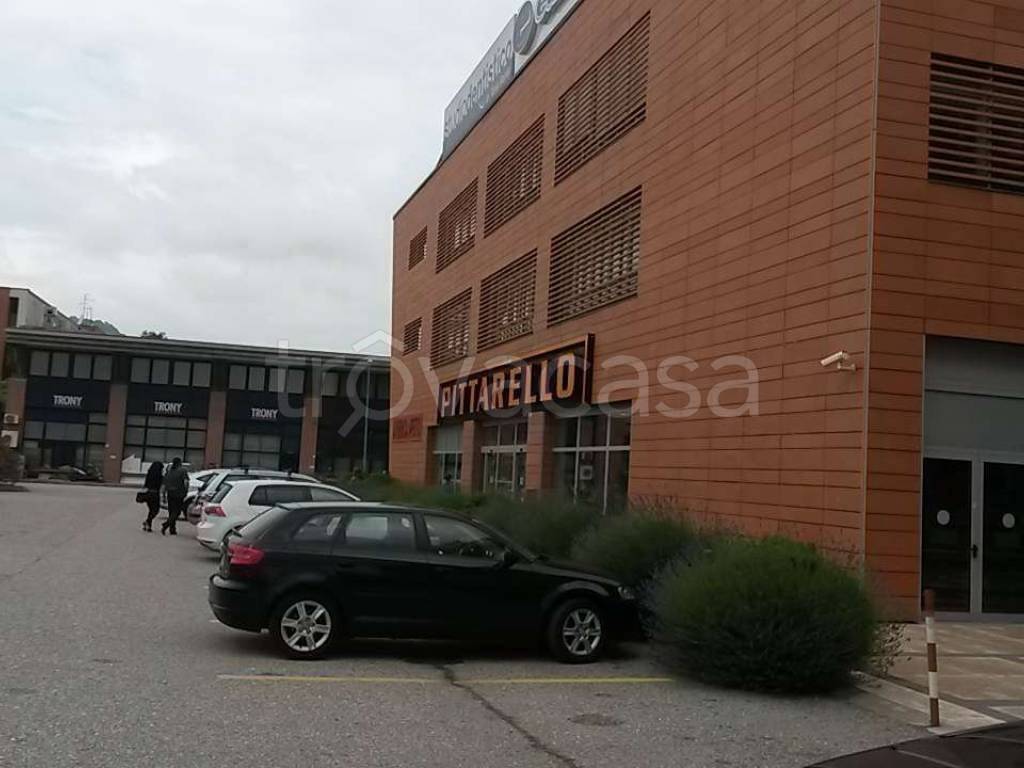 ufficio in vendita ad Affi