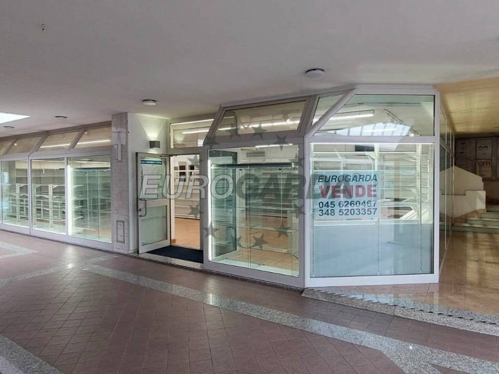 ufficio in vendita ad Affi