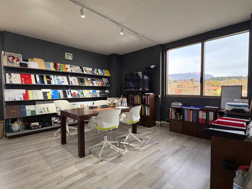 ufficio in vendita ad Affi