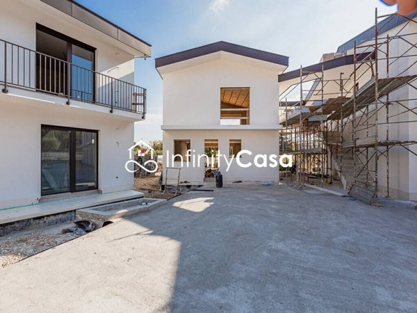 casa indipendente in vendita ad Affi