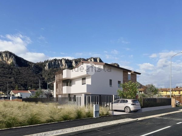 appartamento in vendita ad Affi