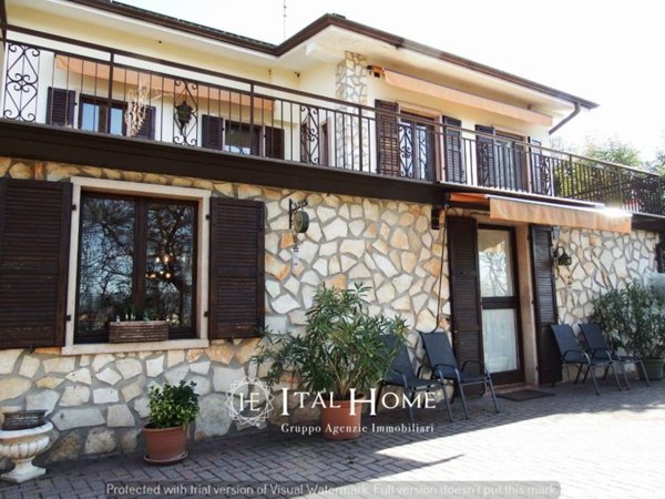 casa indipendente in vendita ad Affi