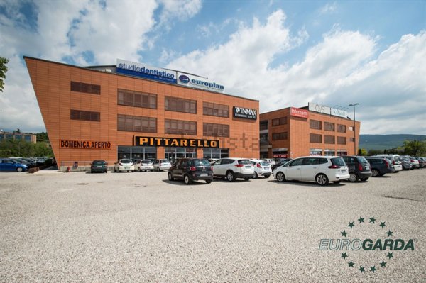 ufficio in vendita ad Affi