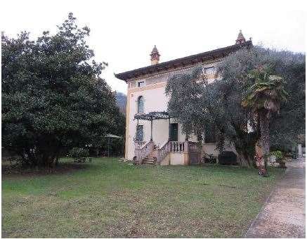 casa indipendente in vendita ad Affi