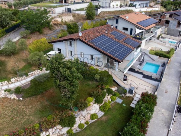 casa indipendente in vendita ad Affi