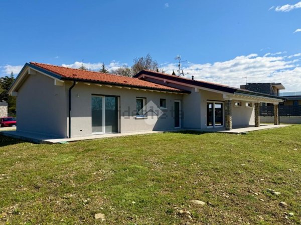 casa indipendente in vendita ad Affi