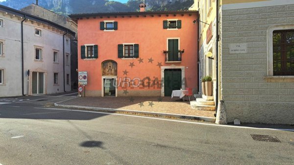 ufficio in vendita ad Affi