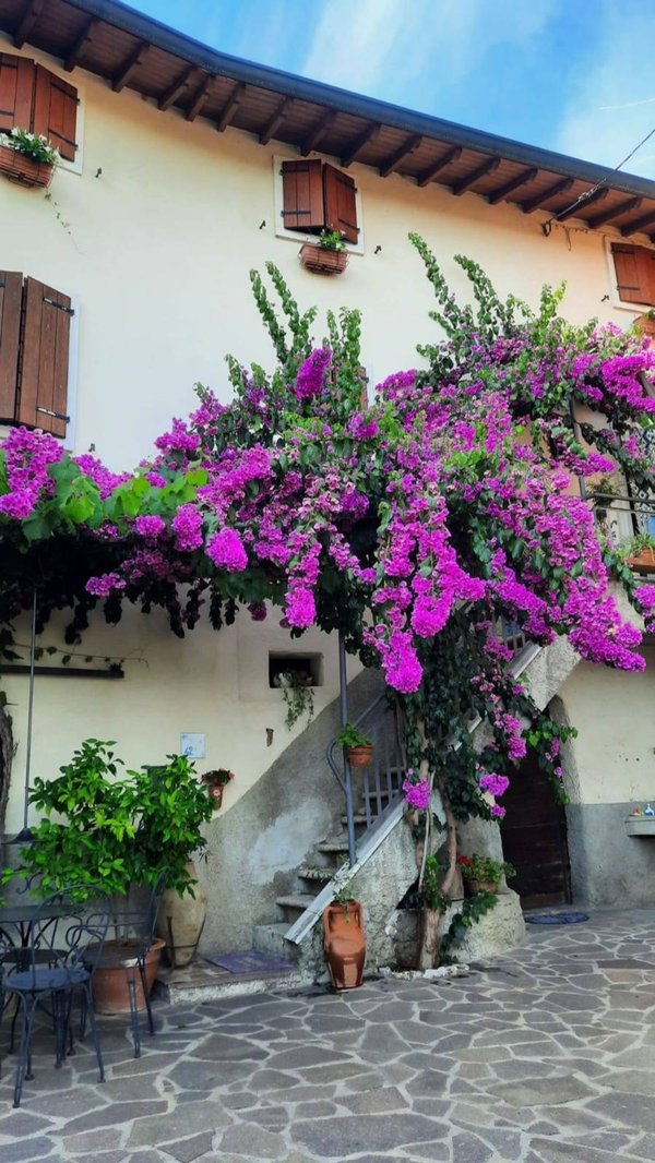 casale in vendita ad Affi in zona Incaffi