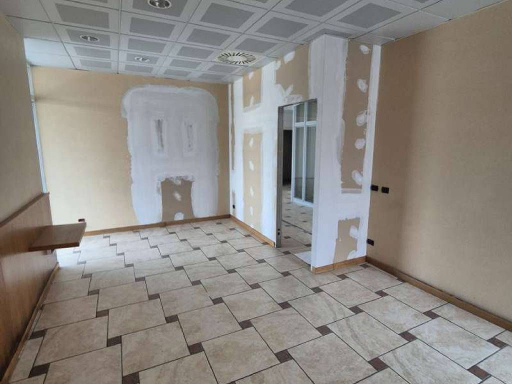 ufficio in vendita ad Affi