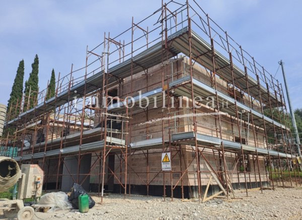 casa indipendente in vendita ad Affi