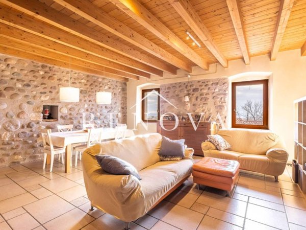 casa indipendente in vendita ad Affi