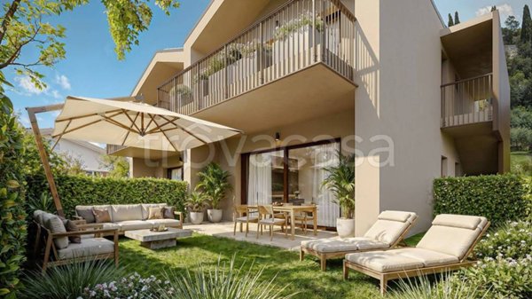 appartamento in vendita ad Affi in zona Incaffi