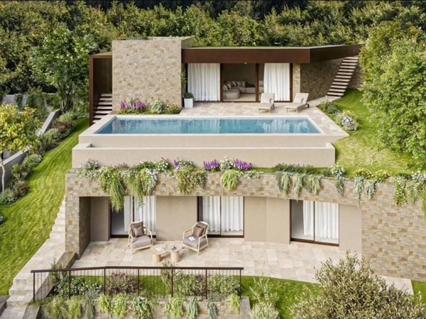casa indipendente in vendita ad Affi in zona Incaffi