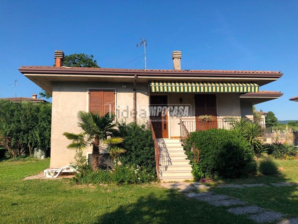 casa indipendente in vendita ad Affi