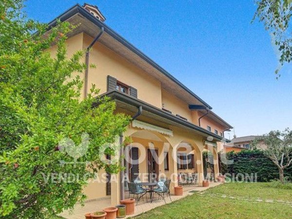casa indipendente in vendita ad Affi in zona Caorsa