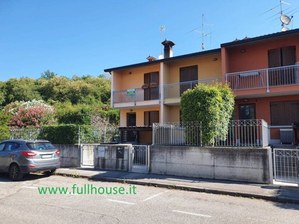 casa indipendente in vendita ad Affi in zona Caorsa