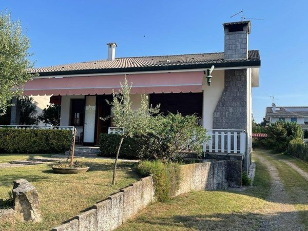 casa indipendente in vendita ad Albaredo d'Adige