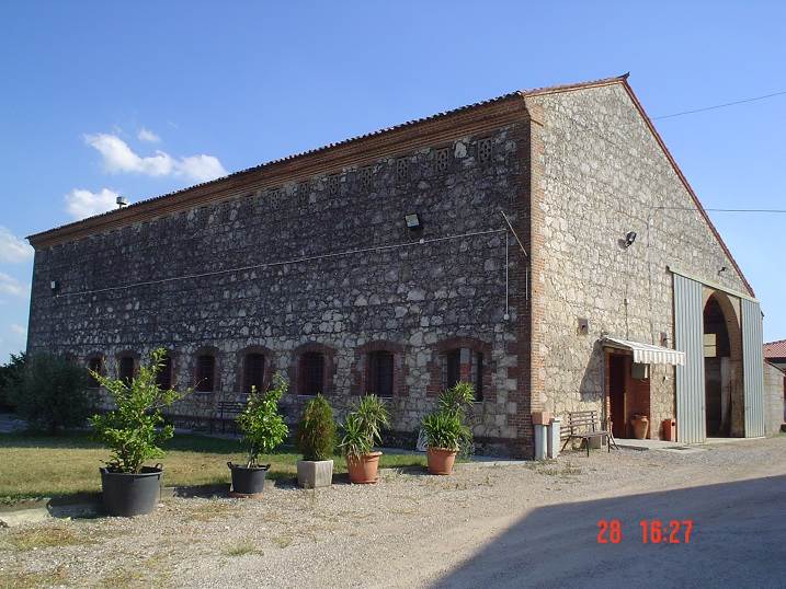 terreno agricolo in vendita ad Albaredo d'Adige
