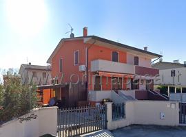 casa indipendente in vendita ad Albaredo d'Adige in zona Michellorie