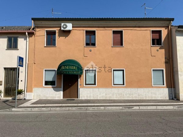appartamento in vendita ad Albaredo d'Adige