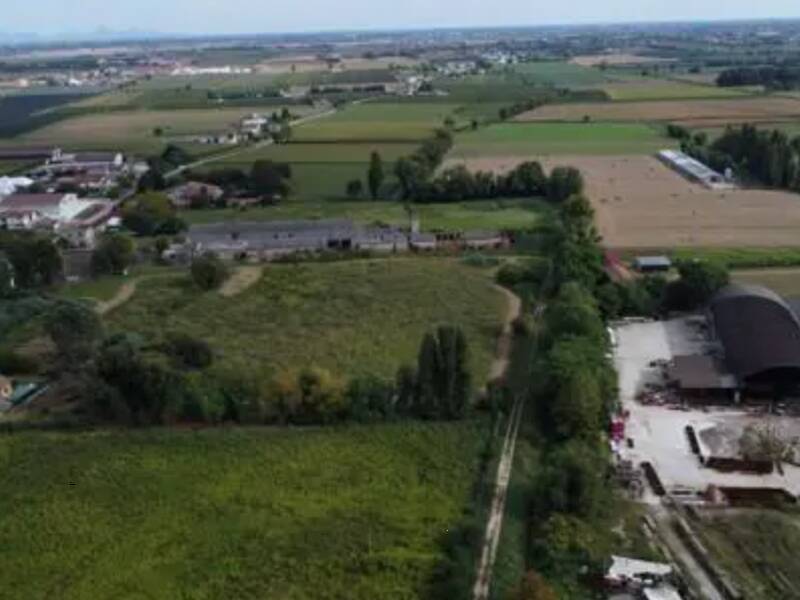 terreno agricolo in vendita ad Albaredo d'Adige