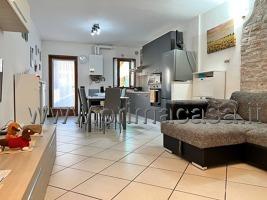 casa indipendente in vendita ad Albaredo d'Adige