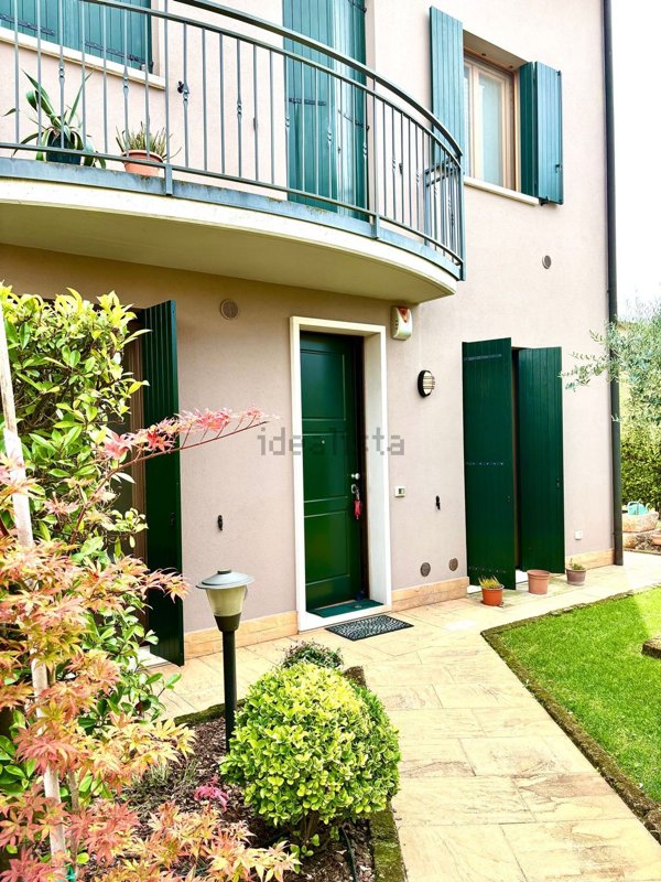 appartamento in vendita ad Albaredo d'Adige in zona Coriano