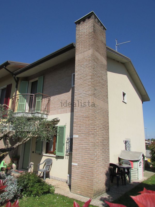 casa indipendente in vendita ad Albaredo d'Adige in zona Coriano