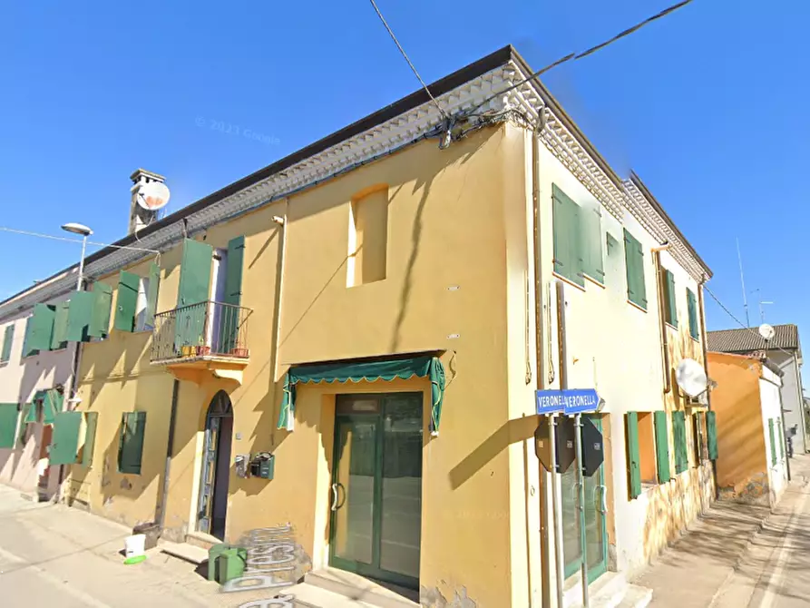 appartamento in vendita ad Albaredo d'Adige in zona Presina