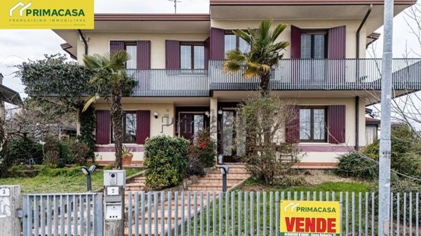 casa indipendente in vendita ad Albaredo d'Adige