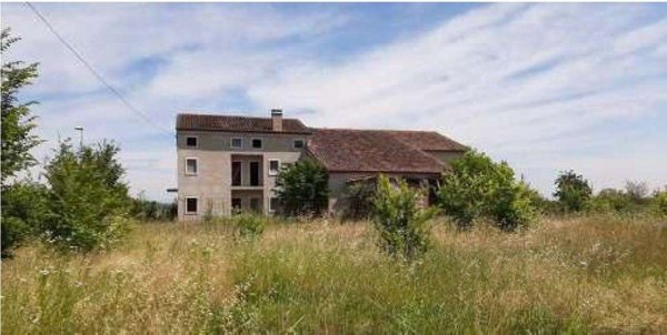 casa indipendente in vendita ad Albaredo d'Adige in zona Presina