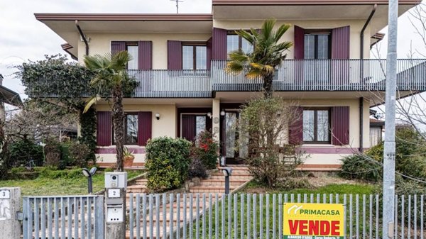 casa indipendente in vendita ad Albaredo d'Adige