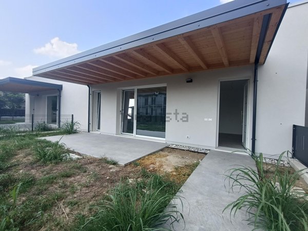 appartamento in vendita ad Albaredo d'Adige