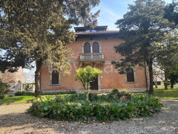 casa indipendente in vendita ad Albaredo d'Adige