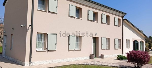 casa indipendente in vendita ad Albaredo d'Adige