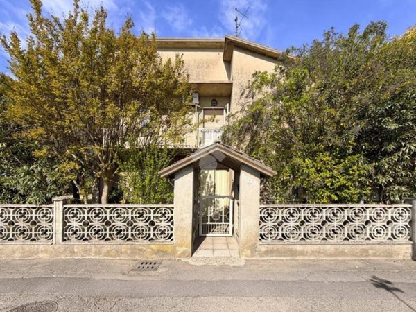 casa indipendente in vendita ad Albaredo d'Adige