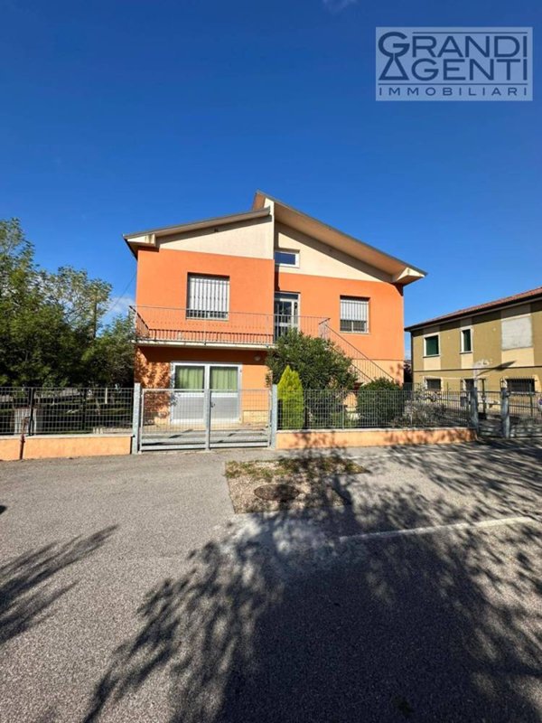 casa indipendente in vendita ad Angiari