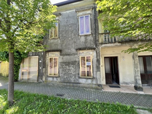 casa indipendente in vendita ad Angiari