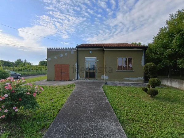 casa indipendente in vendita ad Angiari