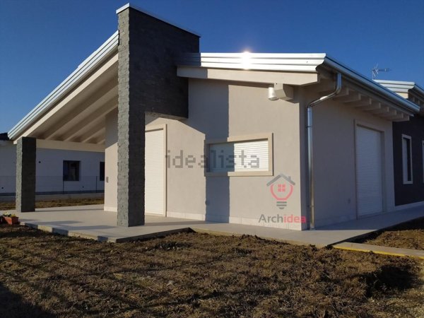 casa indipendente in vendita ad Angiari